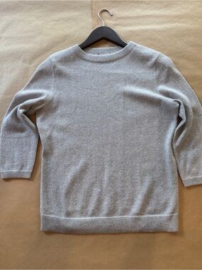 Women’s Sweater in Silver Gray with Metallic Shimmer/Sparkle
